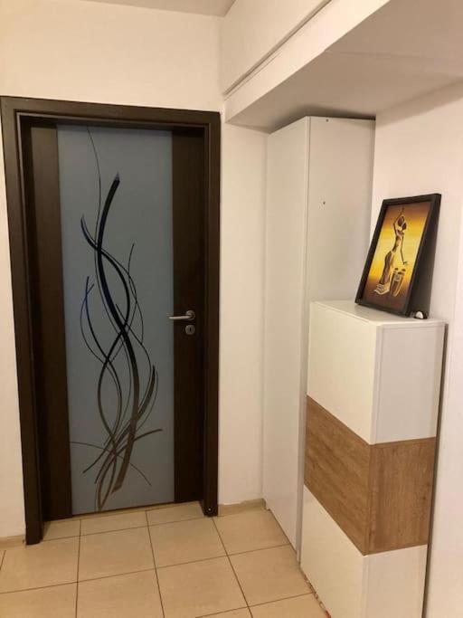 Apartament 3 Camere De Inchiriat Крайова Екстер'єр фото
